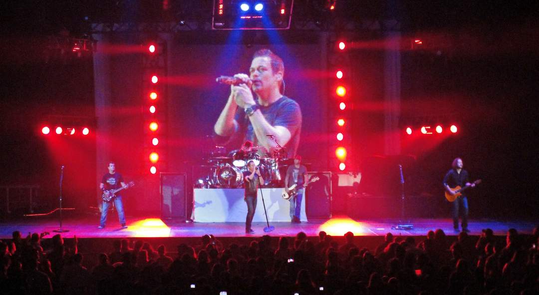 3 Doors Down: American rock band
