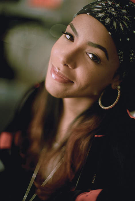 Aaliyah: American singer (1979–2001)