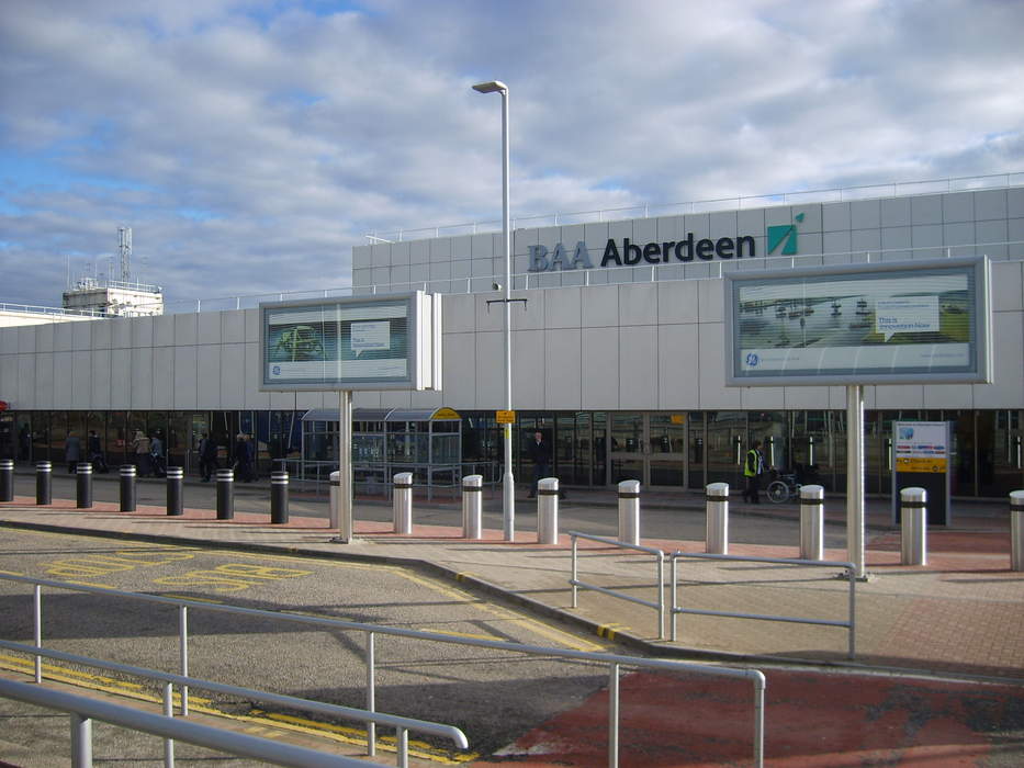 Aberdeen Airport: International airport in Aberdeen, Scotland