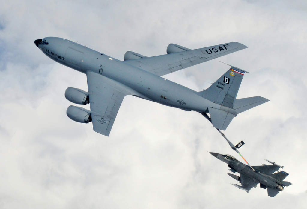 Aerial refueling: Procedure in which flying aircraft receive fuel from another aircraft