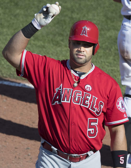 Albert Pujols: Dominican-American baseball player (born 1980)