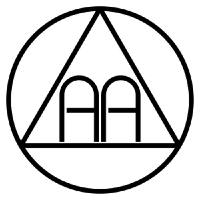 Alcoholics Anonymous: Sobriety-focused mutual help fellowship