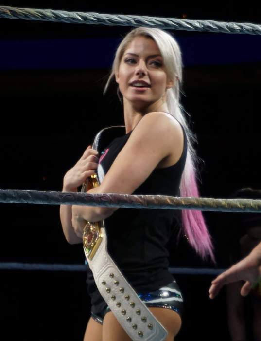 Alexa Bliss: American professional wrestler (born 1991)