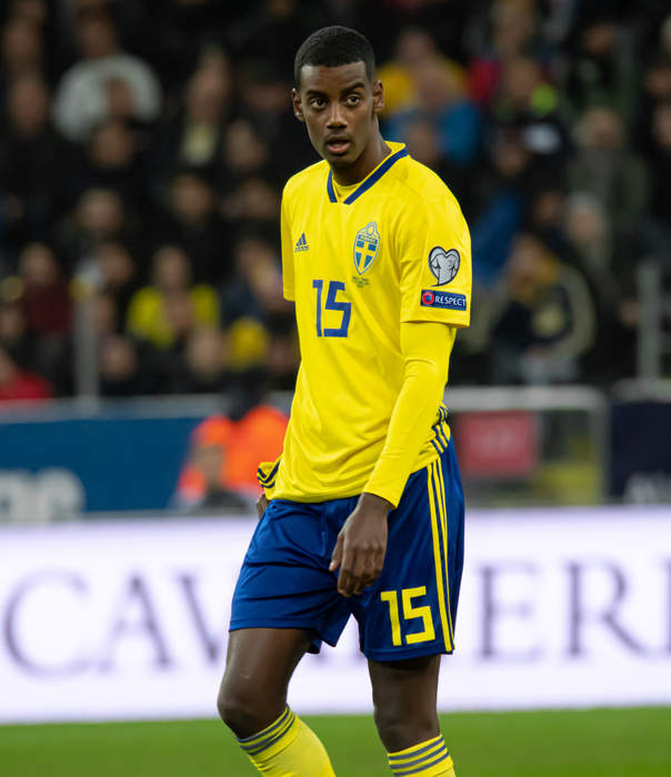 Alexander Isak: Swedish footballer (born 1999)