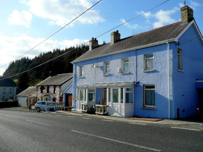 Alltwalis: Village in Carmarthenshire, Wales