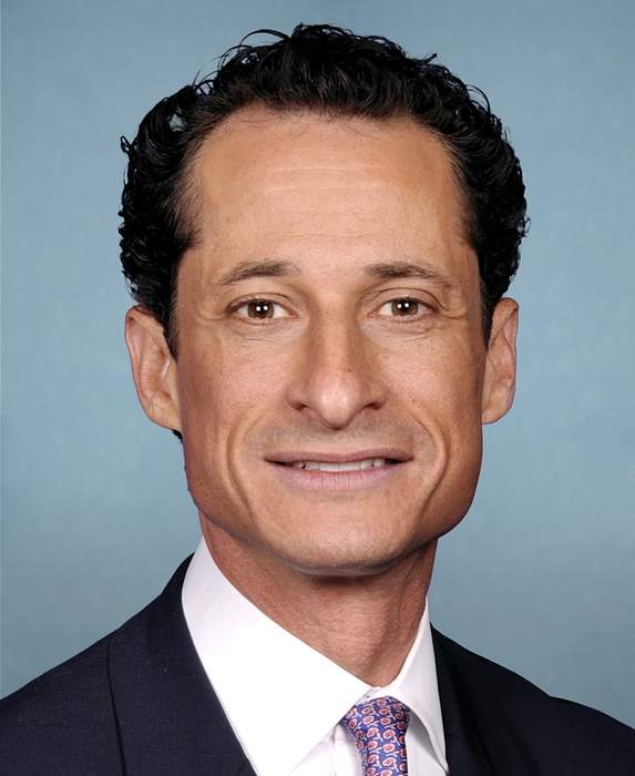 Anthony Weiner: American former politician and sex offender (born 1964)