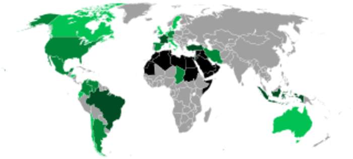 Arabs: Ethnic group inhabiting the Arab world