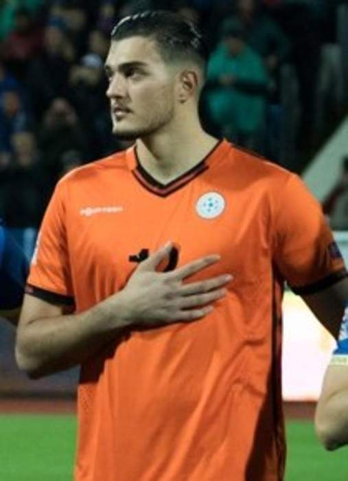 Arijanet Muric: Footballer (born 1998)
