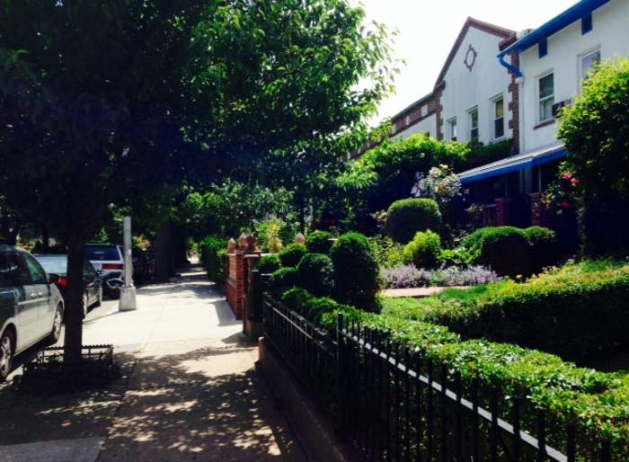 Astoria, Queens: Neighborhood in New York City