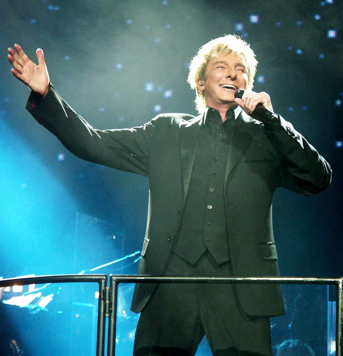 Barry Manilow: American singer and songwriter (born 1943)