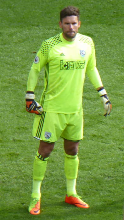 Ben Foster (footballer): English footballer (retired in 2023) (born 1983)