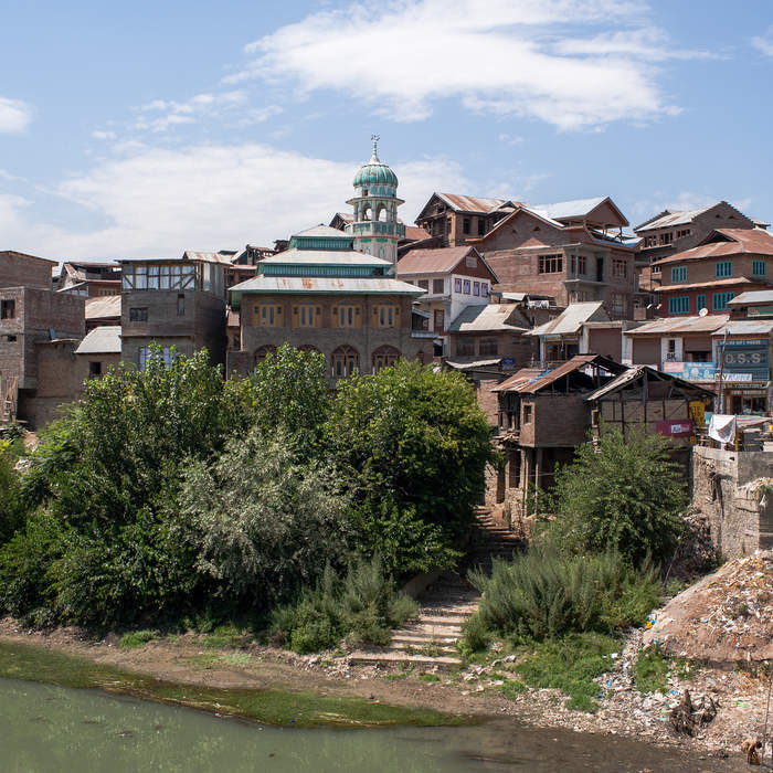 Bijbehara: Town in Jammu and Kashmir