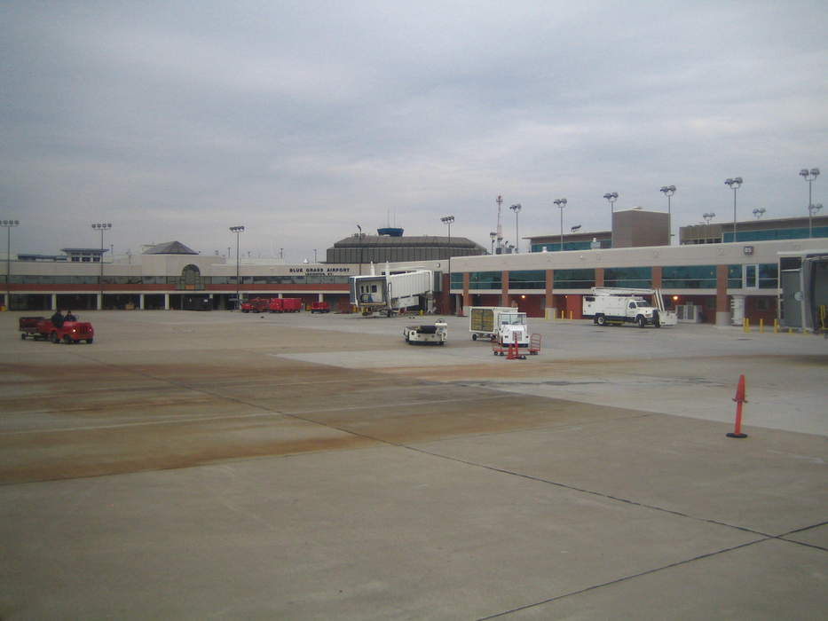 Blue Grass Airport: Public airport in Fayette County, Kentucky, U.S.