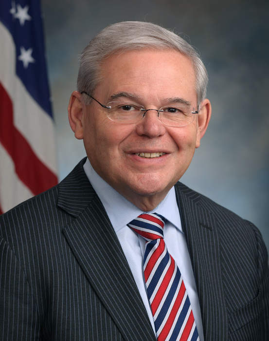 Bob Menendez: American lawyer and politician (born 1954)