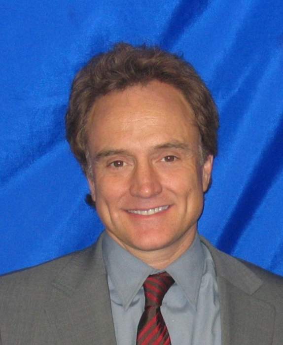 Bradley Whitford: American actor (b. 1959)