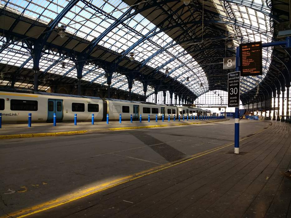 Brighton railway station: Railway station in Brighton, East Sussex, England