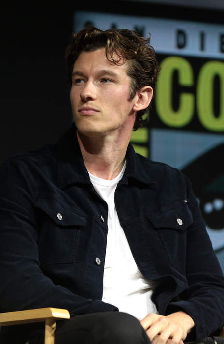 Callum Turner: British actor (born 1990)