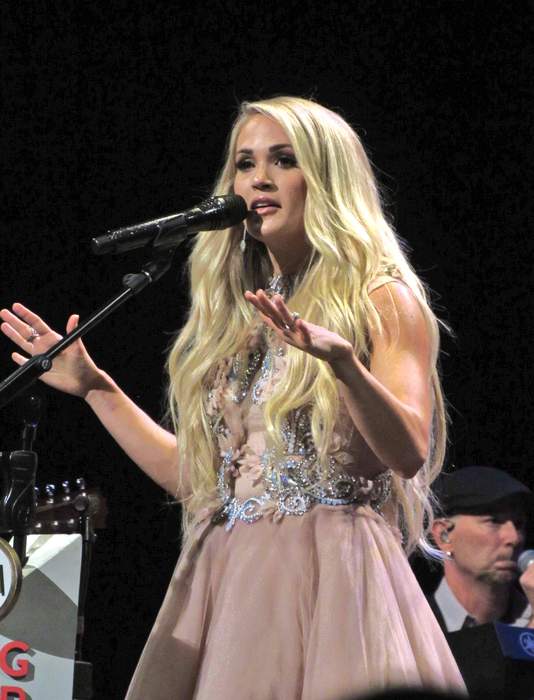 Carrie Underwood: American singer (born 1983)