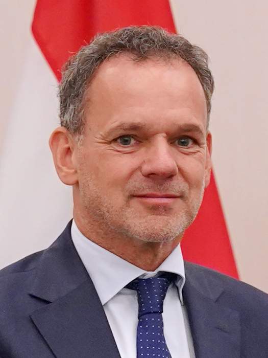 Caspar Veldkamp: Dutch politician and diplomat (born 1964)
