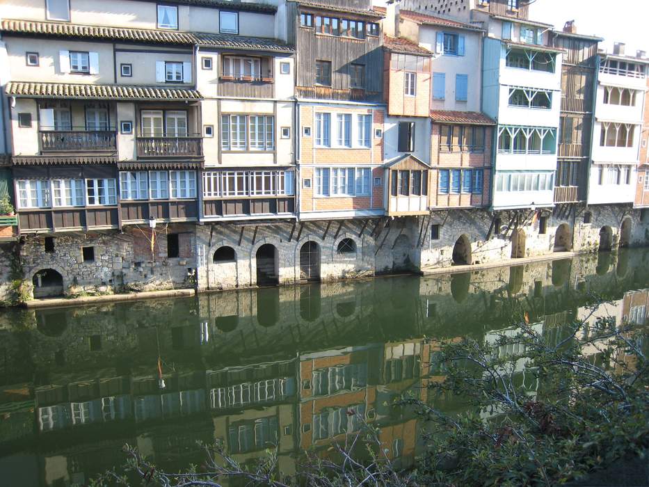 Castres: Subprefecture and commune in Occitania, France