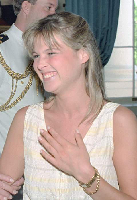 Catherine Oxenberg: American actress (born 1961)