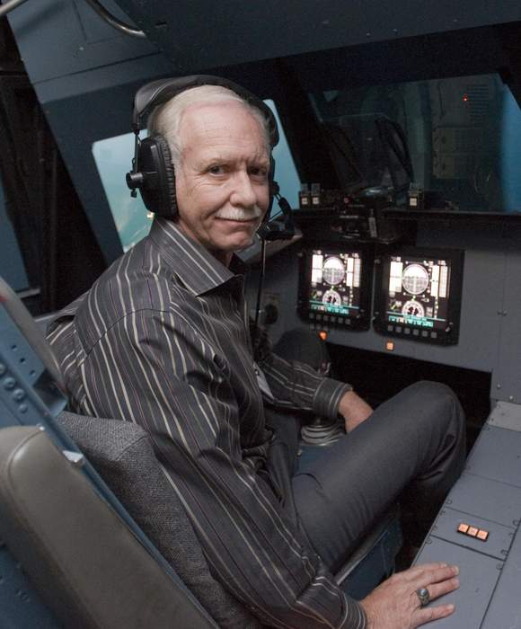 Sully Sullenberger: American diplomat and pilot (born 1951)