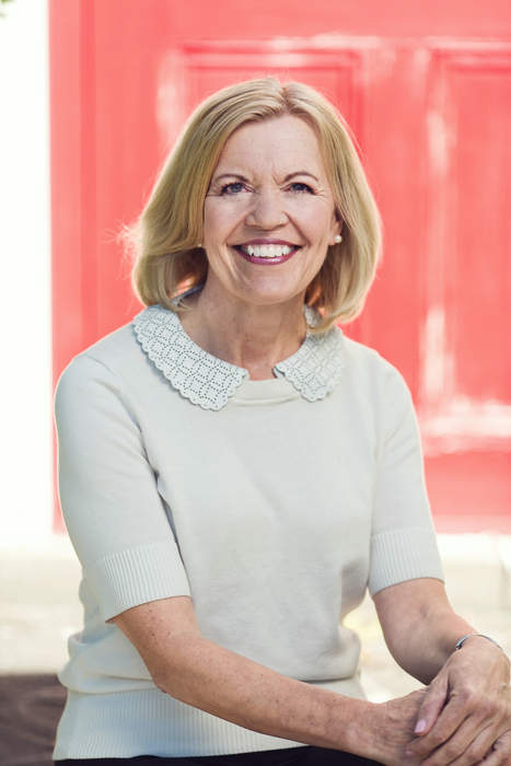 Christine Elliott: Canadian politician