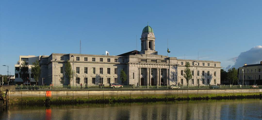 City Hall, Cork: 