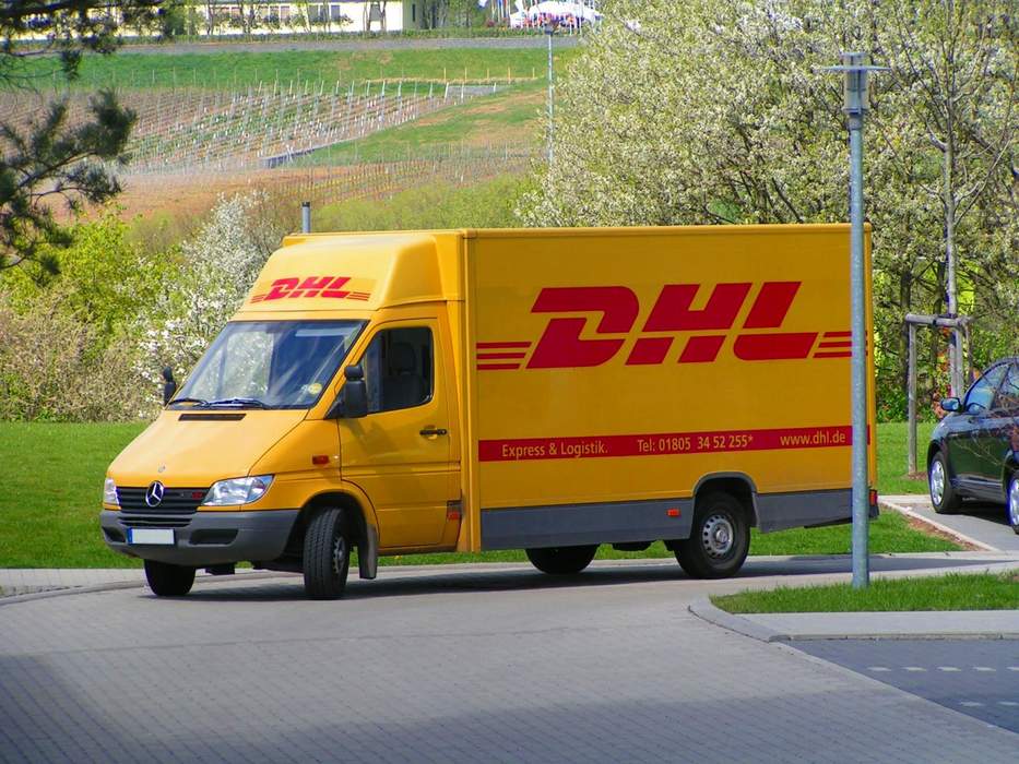 DHL: German delivery and express mail company