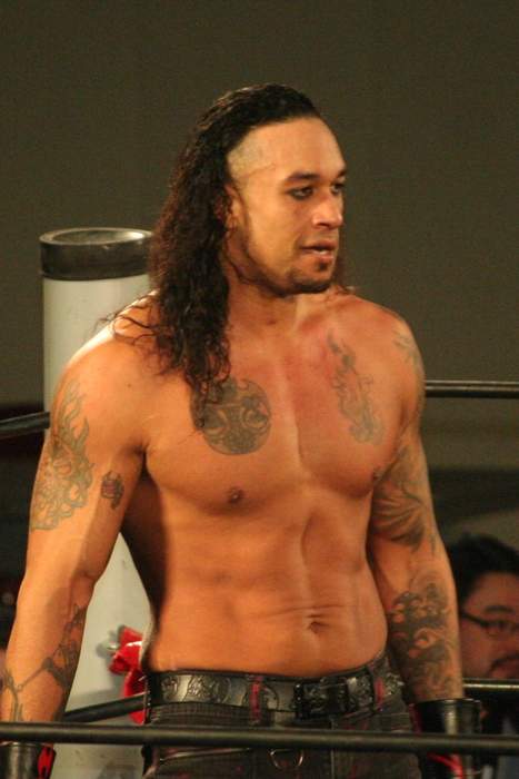 Damian Priest: American professional wrestler (born 1982)