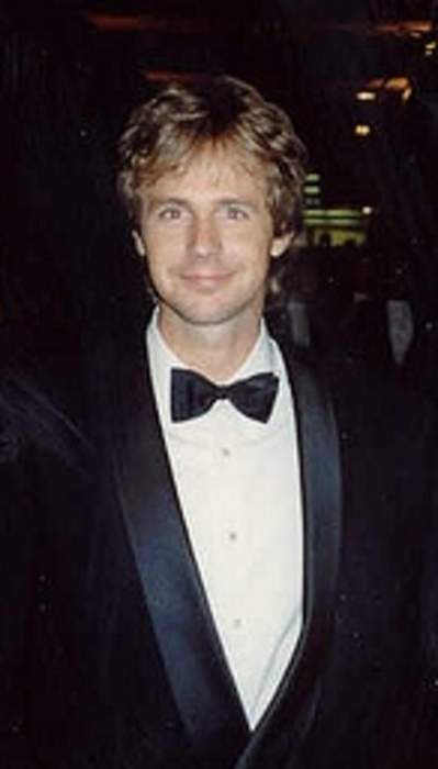 Dana Carvey: American comedian and actor (born 1955)