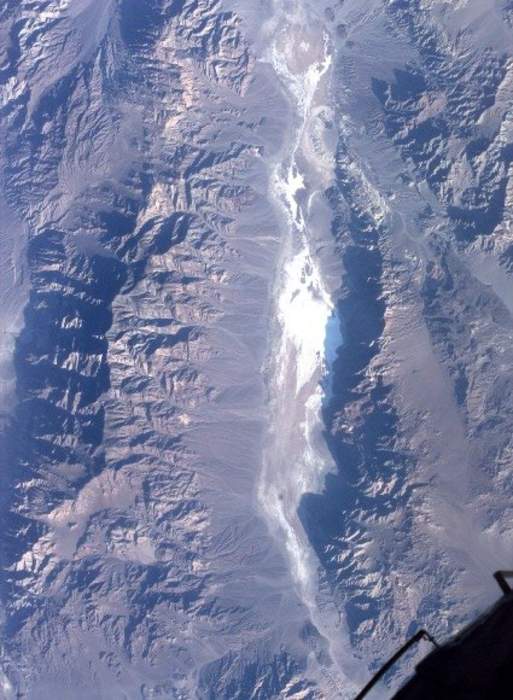 Death Valley: Valley in the Mojave Desert, Eastern California