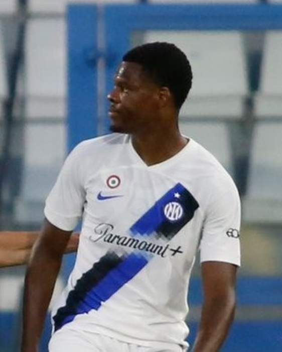 Denzel Dumfries: Dutch footballer
