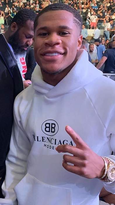 Devin Haney: American boxer (born 1998)