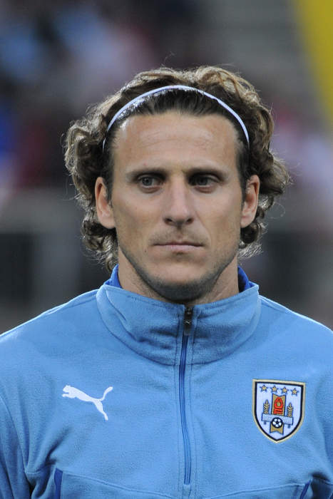 Diego Forlán: Uruguayan footballer and manager