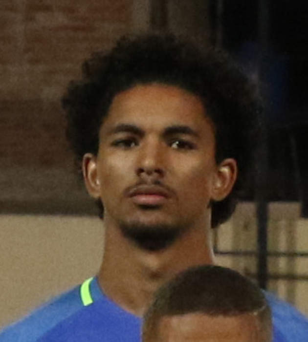 Douglas Luiz: Brazilian footballer (born 1998)