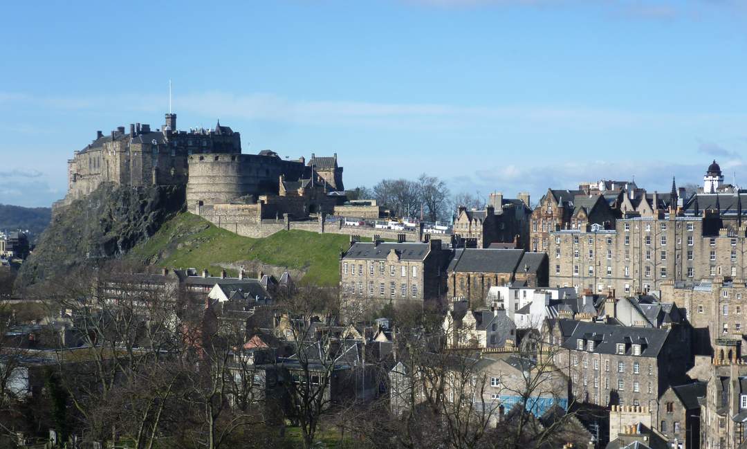 Edinburgh Castle: Historic castle in Edinburgh, Scotland