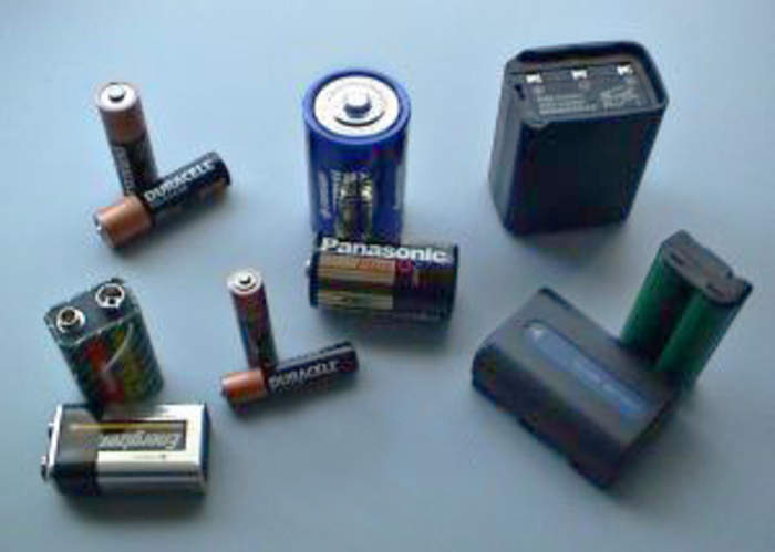 Electric battery: Source of stored electrical energy consisting of one or more chemical cells