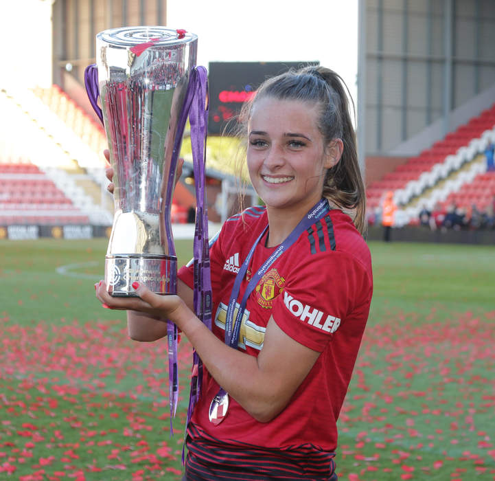 Ella Toone: English footballer (born 1999)