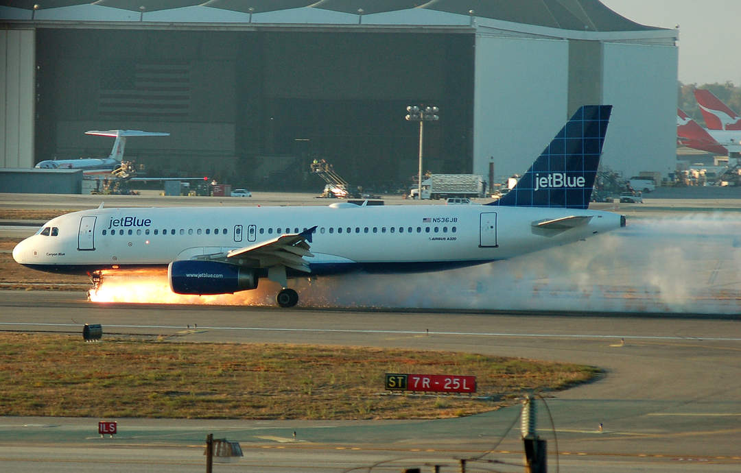 Emergency landing: Aircraft landing made in response to a crisis