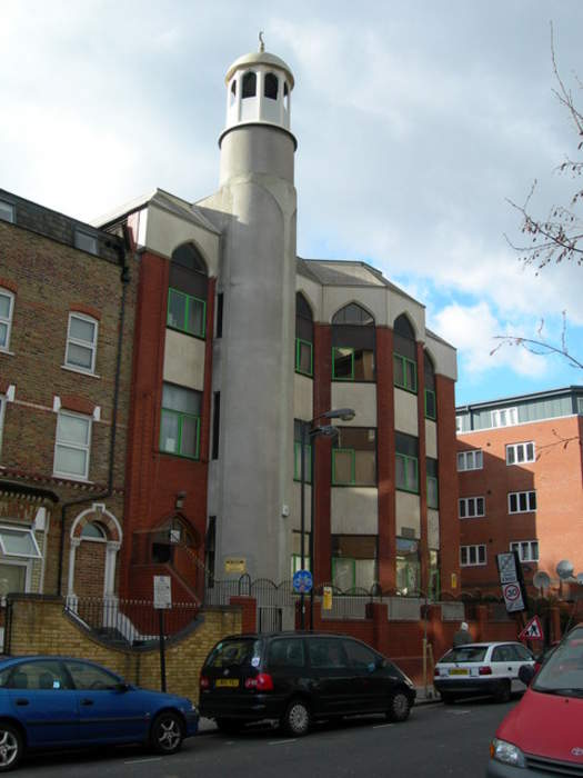 Finsbury Park Mosque: Mosque in north London, England