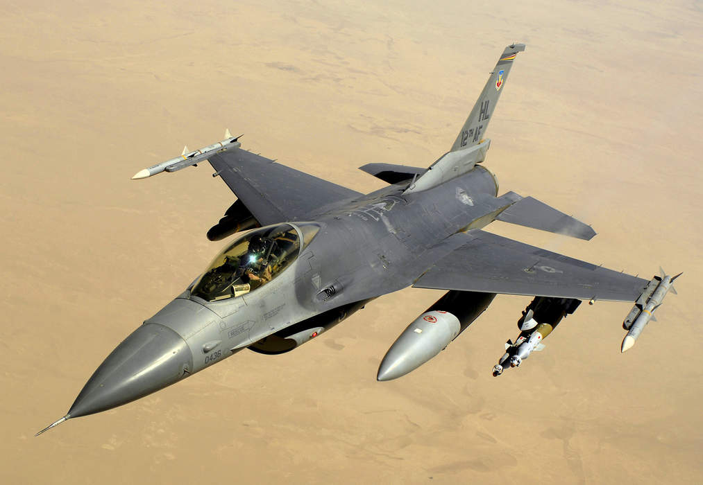 General Dynamics F-16 Fighting Falcon: American multi-role fighter aircraft
