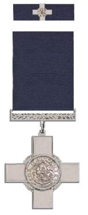 George Cross: Award for bravery in the United Kingdom
