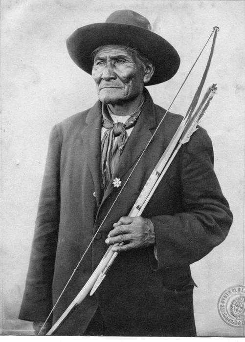 Geronimo: Leader of the Bedonkohe Apache (1829–1909)