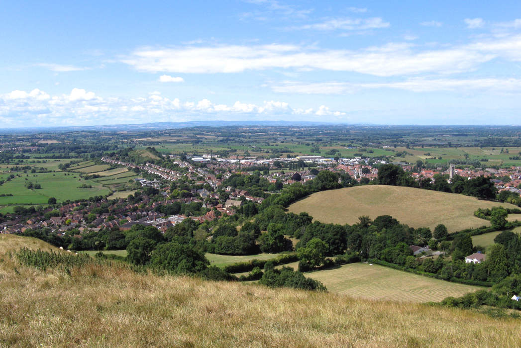Glastonbury: Town in Somerset, England