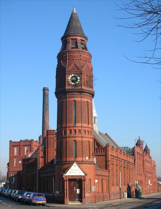 Green Lane Masjid: Former public baths and library complex and current Muslim centre in Birmingham