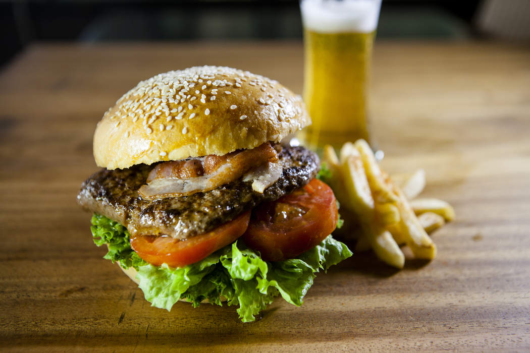 Hamburger: Food consisting of a beef patty between rounded buns