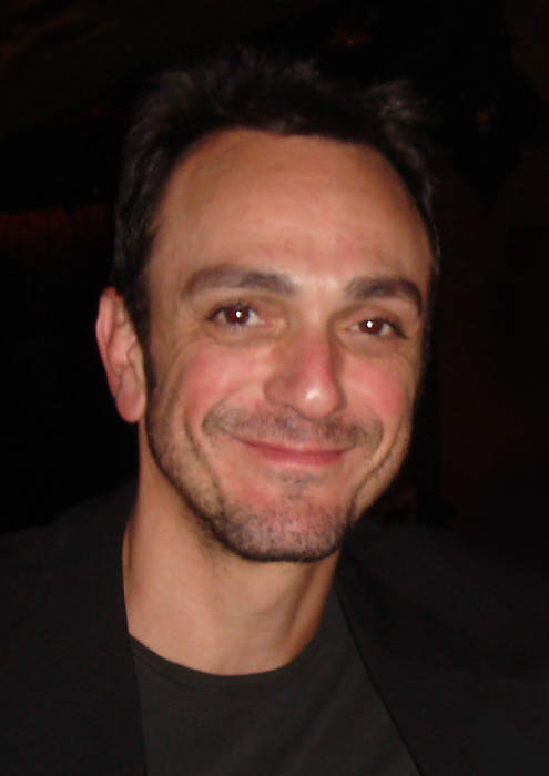 Hank Azaria: American actor and comedian (born 1964)