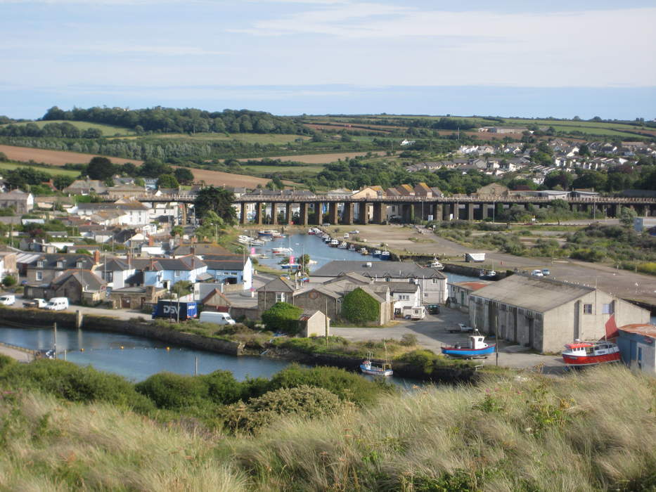 Hayle: Town in Cornwall, England