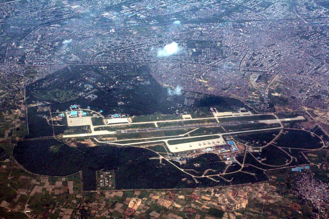 Hindan Air Force Station: Airport in Ghaziabad, Uttar Pradesh